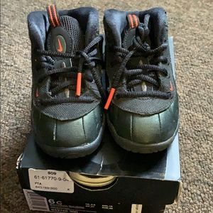 6c Nike little posite